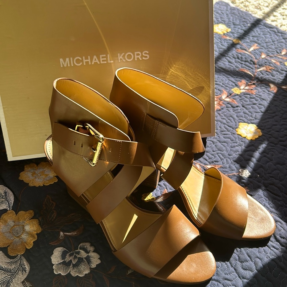 Women shoes